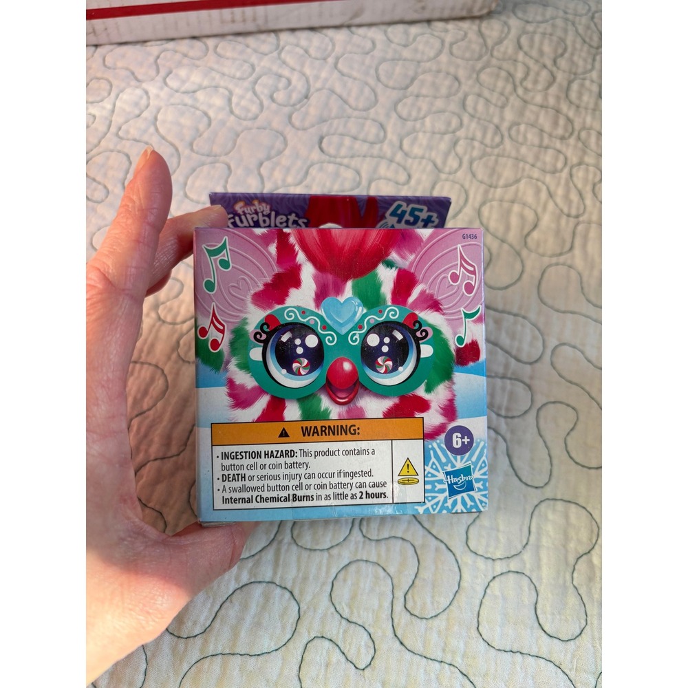 Hasbro Furby Furblets May-May Holiday Peppermint Mini Interactive Toy‎